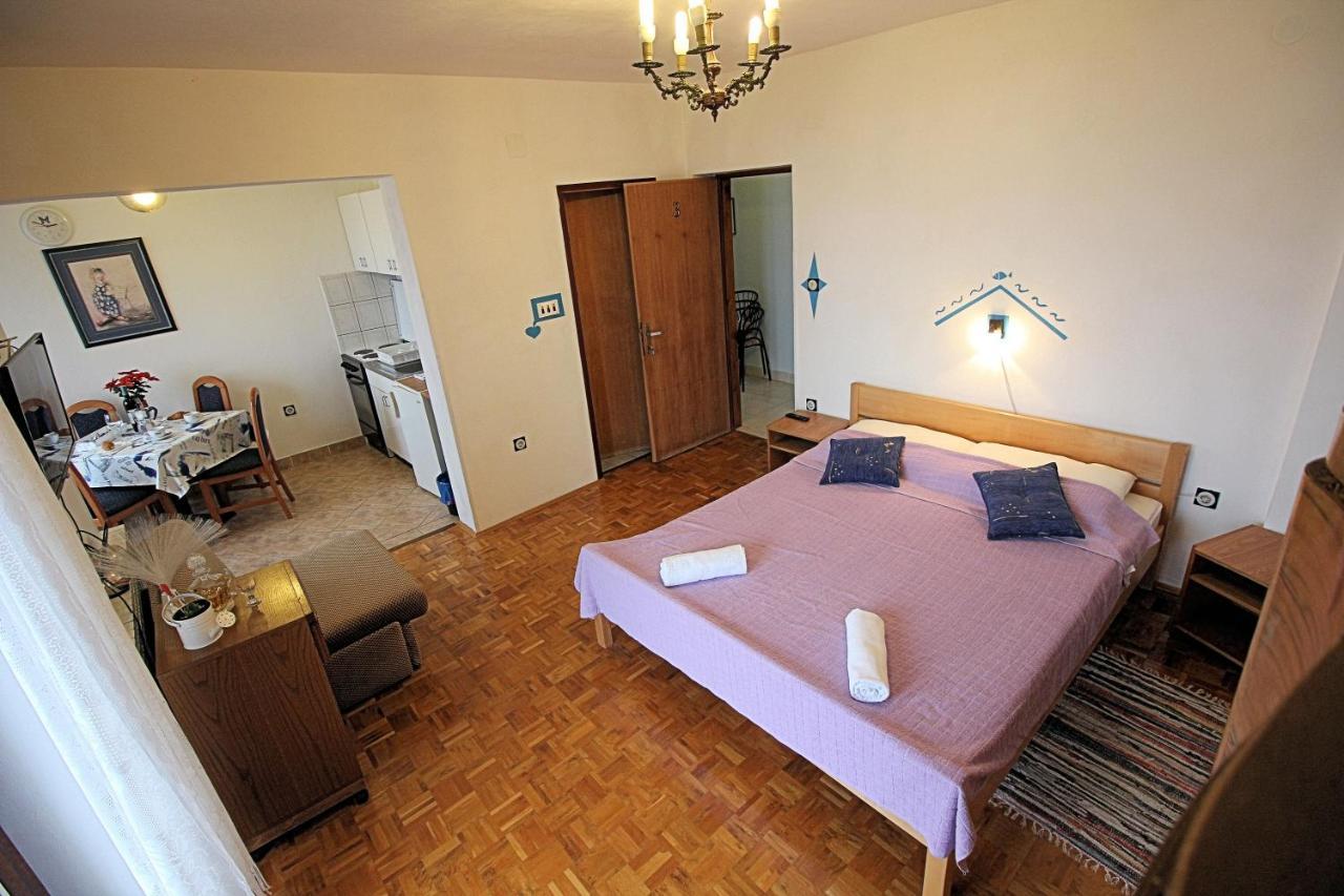Guesthouse Marija 诺维·维诺多尔斯基 外观 照片