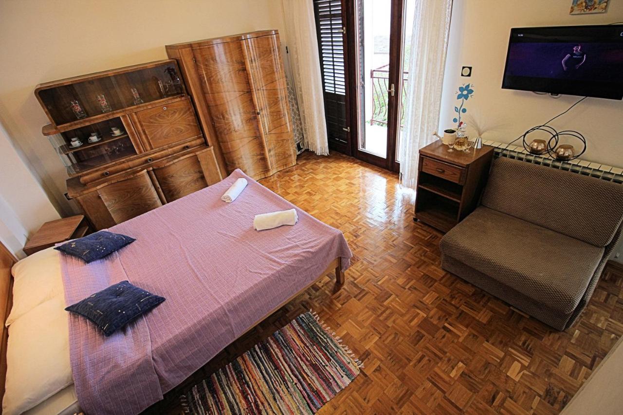 Guesthouse Marija 诺维·维诺多尔斯基 外观 照片