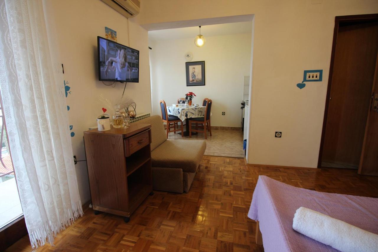 Guesthouse Marija 诺维·维诺多尔斯基 外观 照片